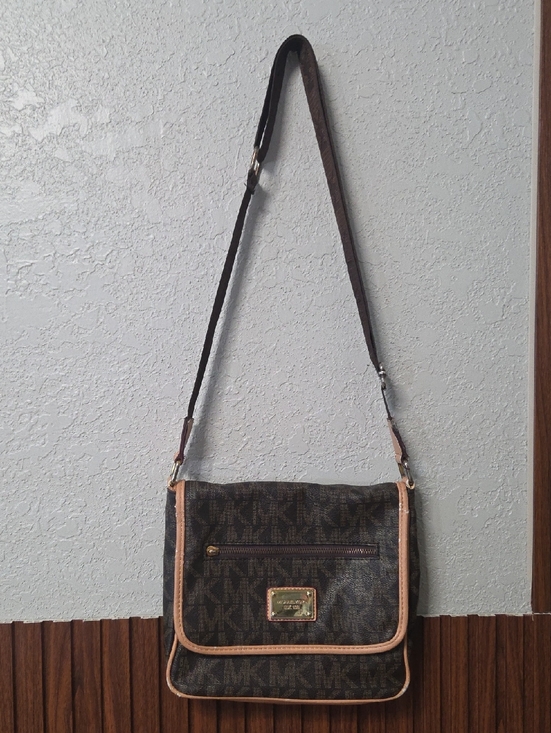 Michael Kors Handbags - Michael Kors Brown Monogram Crossbody with Tan Trim